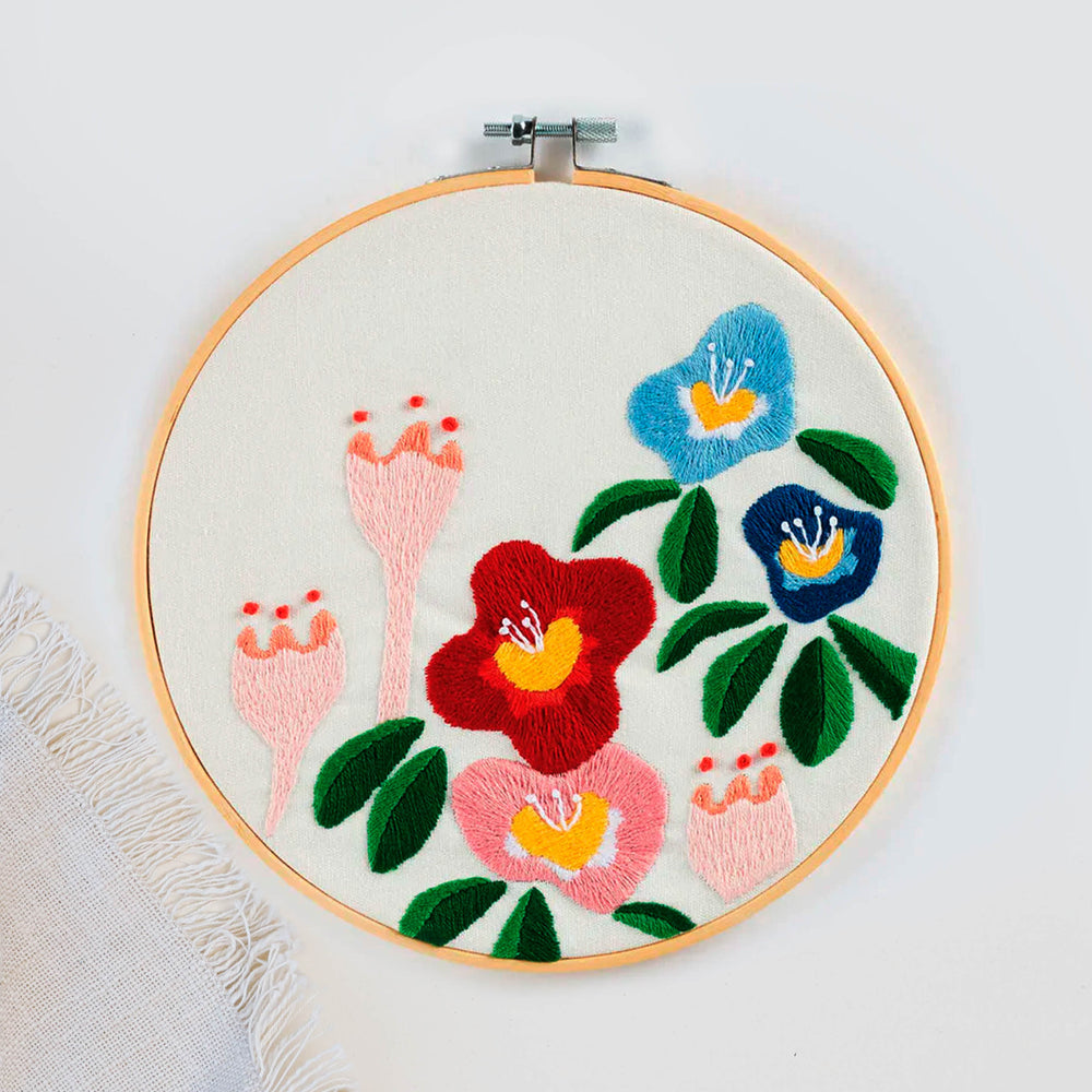 
            
                Load image into Gallery viewer, Embroidery Kit - Floral
            
        